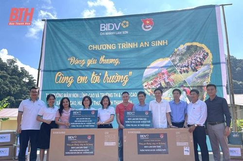 'Đông yêu thương - cùng em tới trường' - Hành trình trao yêu thương cùng BIDV Lam Sơn