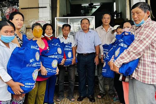 Huy động hiệu quả các nguồn lực chăm lo, hỗ trợ người nghèo