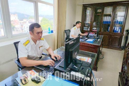 Khó mấy cũng phải làm