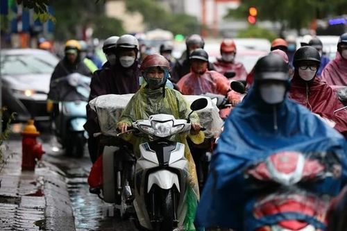 Bão số 4 suy yếu thành áp thấp nhiệt đới, không khí lạnh tăng cường