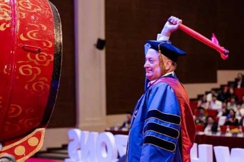 Lễ Khai giảng đặc biệt của VinUni