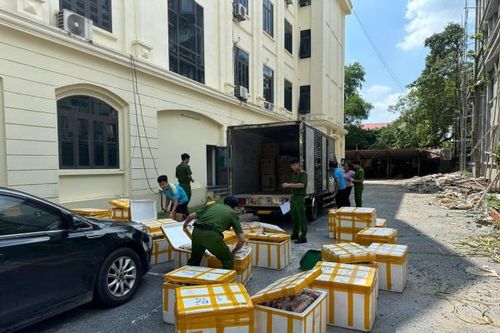 Cả tấn vó bò, móng giò trôi nổi 'tập kích' vào nhà hàng, quán nhậu