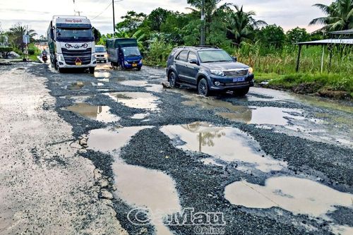 'Cuộc đua' nâng lộ - nâng nền