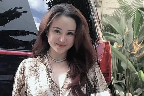 Vy Oanh bất ngờ đăng đàn ẩn ý: 'Tin vào điều tử tế và luật nhân quả'