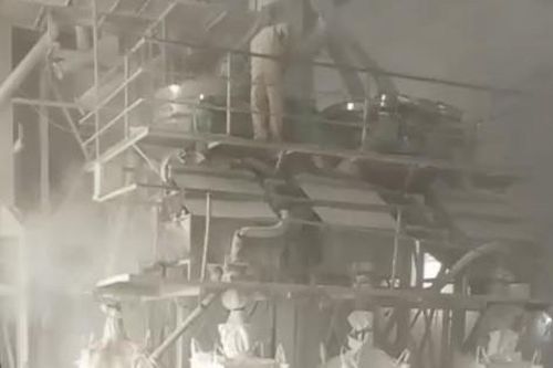 Vụ 5 công nhân tử vong do bệnh bụi phổi ở Nghệ An: 'Chờ chế độ đến bao giờ khi người cứ chết dần, chết mòn'