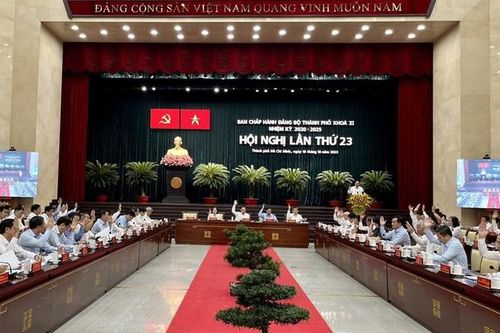 Hệ thống y tế TPHCM từ bị khủng hoảng trong đại dịch đã nhanh chóng hồi phục