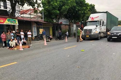 Tai nạn giao thông mới nhất 11/10/2023: Ô tô đâm cụ bà 77 tuổi tử vong