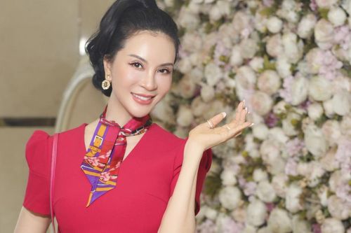 Đằng sau nhan sắc trẻ trung của MC Thanh Mai ở tuổi U50