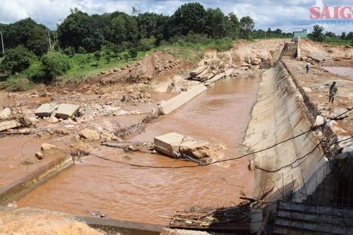 Vụ 'Sự cố Thủy điện Ia Glae 2': Đoạn bê tông dài 50 mét bị cuốn bay
