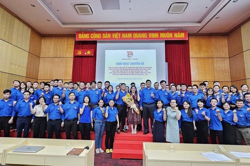 Tuổi trẻ Đoàn Khối Dân - Chính - Đảng TPHCM: Xung kích, chung tay chăm lo người dân