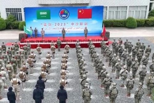 Hơn 100 quân nhân Trung Quốc và Saudi Arabia tham gia tập trận Blue Sword