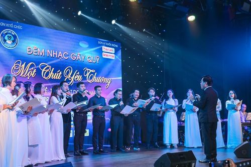 'Một chút yêu thương' - đêm nhạc gây quỹ thiện nguyện đầu tiên cho nạn nhân TNGT