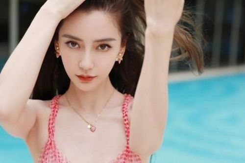 Tình hình của Angelababy sau nghi vấn cấm sóng vì xem Lisa (BlackPink) diễn thoát y