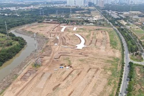 Hàng trăm hồ sơ tách thửa đất, làm sổ đỏ ở TPHCM trễ hạn bất thường