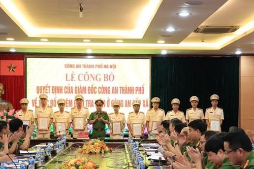 Hà Nội: Công bố quyết định bổ nhiệm chức danh tố tụng cho 332 lãnh đạo công an cấp xã