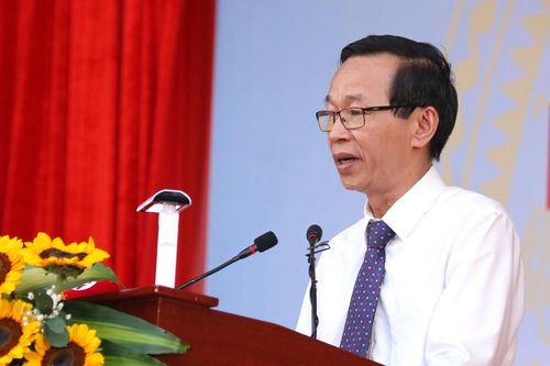 'Xin đừng vì những điểm số vô hồn, học bạ đẹp mà trẻ phải ai oán về sau'
