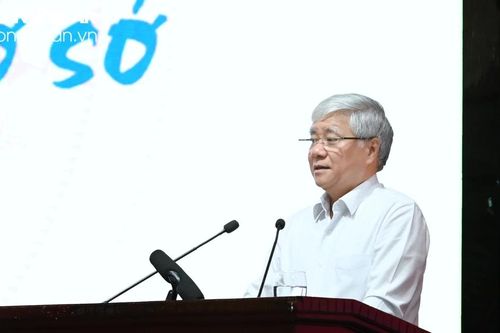 Bí thư Trung ương Đảng Đỗ Văn Chiến: Cán bộ Mặt trận 'tận tụy để dân mến; trách nhiệm để dân thương; kỷ cương để dân trọng; năng động để dân được nhờ'