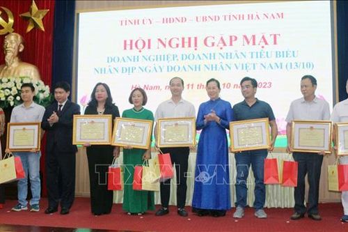 Tập trung tháo gỡ khó khăn cho doanh nghiệp