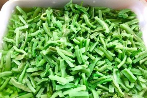 Loại rau tiến vua từng 'sốt rần rần' trên khắp cõi mạng, có giá lên đến 400.000 đ/kg nhưng vẫn luôn cháy hàng