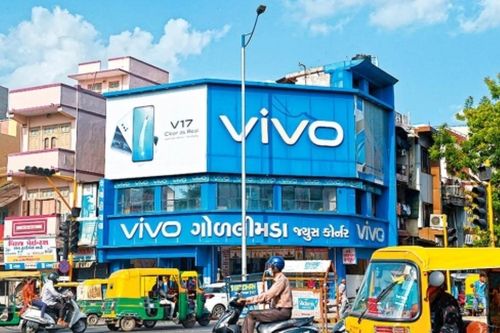Ấn Độ bắt giữ nhân viên của hãng điện thoại Vivo vì nghi chuyển tiền trái phép