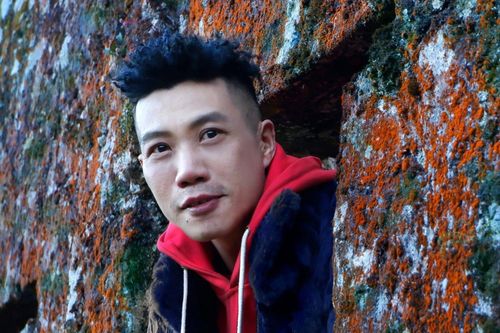 Chia sẻ cuối cùng của nam nghệ sĩ bất ngờ qua đời ở tuổi 49: 'Chào mọi người nhé'