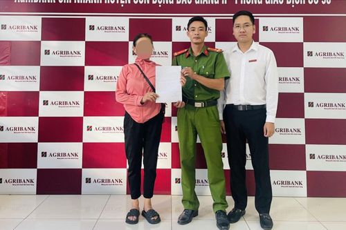 Ngăn chặn người phụ nữ chuyển tiền cho kẻ lừa đảo