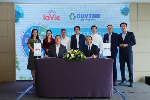 Nhựa tái chế Duy Tân và La Vie bắt tay thúc đẩy kinh tế tuần hoàn