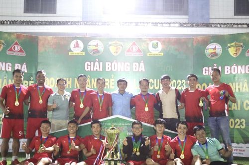 Yên Đỗ Gia Lai đăng quang Giải Bóng đá Doanh nhân trẻ