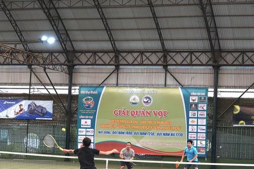 Gia Lai: Quyên góp hơn 240 triệu đồng từ giải quần vợt gây quỹ từ thiện