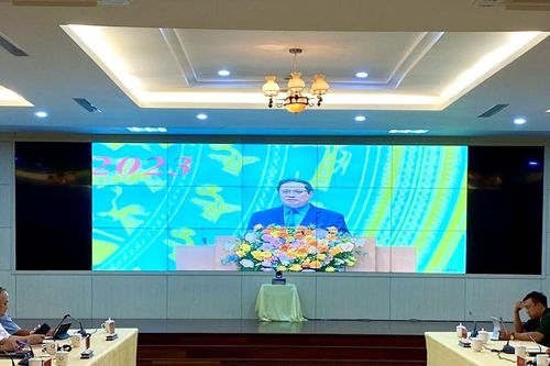 Thường trực Chính phủ gặp mặt các doanh nhân tiêu biểu