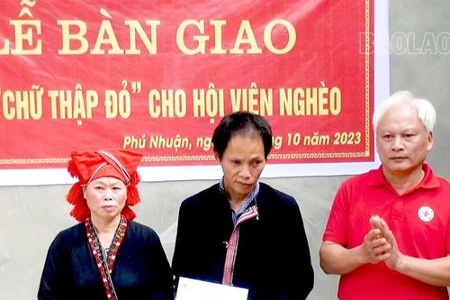 Khánh thành và bàn giao nhà 'Chữ thập đỏ' cho hộ nghèo xã Phú Nhuận