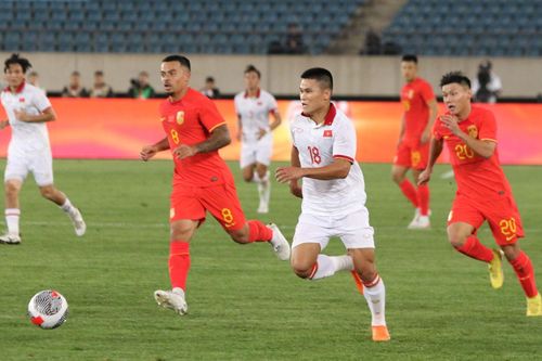 Tuyển Việt Nam bị trừ điểm mạnh trên bảng xếp hạng FIFA