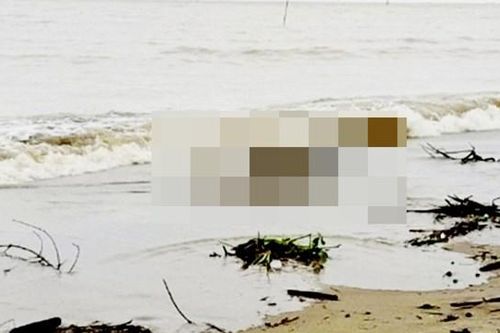 Tìm thân nhân cho thi thể người phụ nữ trôi dạt trên bờ biển