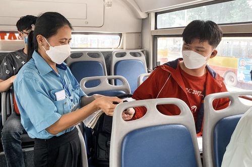 Bài 5: Lắng nghe người lao động