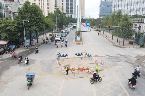 Chấn chỉnh nhà thầu thi công làm tắc đường Tố Hữu