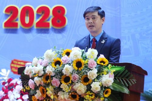 Ông Bùi Hoài Nam tái cử Chủ tịch Liên đoàn Lao động tỉnh Khánh Hòa
