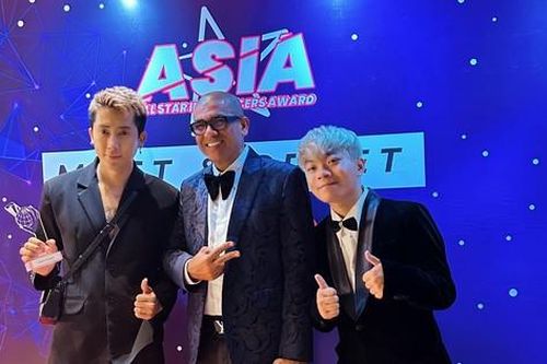 Bất ngờ chưa, 'Best Comedy Maestro' châu Á gọi tên Vương Khánh!