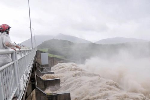 Ngập lụt nghiêm trọng, lũ chồng lũ có thể tái diễn ở miền Trung