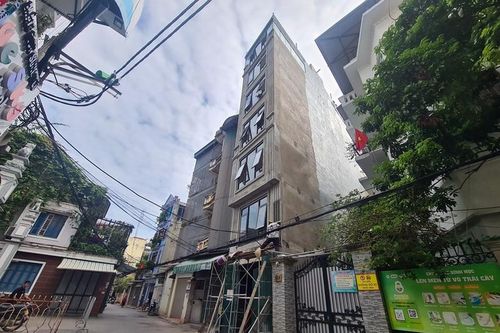 Hà Nội: Nhan nhản công trình cơi nới, có dấu hiệu vi phạm TTXD ở Nghĩa Đô?