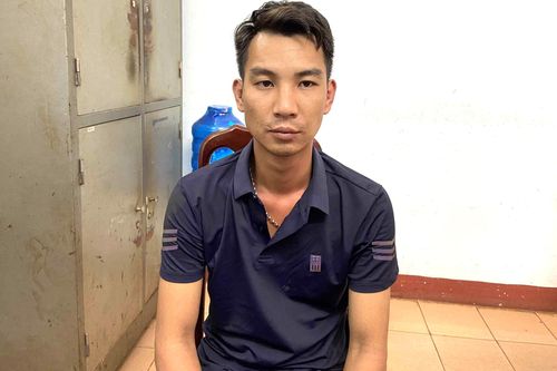 Tài xế xe tải bị khởi tố vì chạy lấn làn đâm xe khách khiến 13 người thương vong