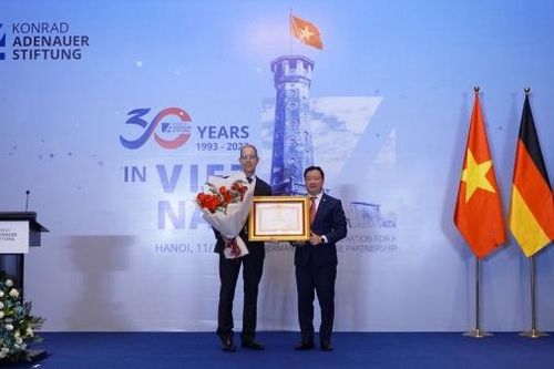 Viện KAS vinh dự nhận bằng khen của Thủ tướng Chính phủ