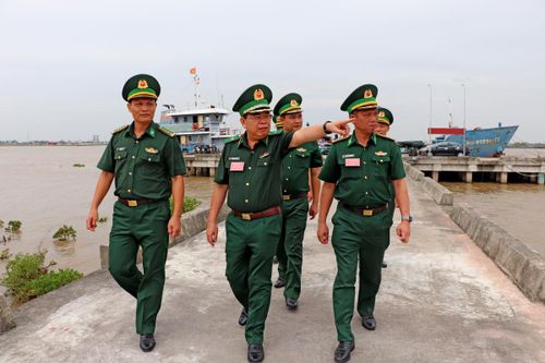 Kiểm tra toàn diện công tác Biên phòng năm 2023 tại BĐBP Nam Định