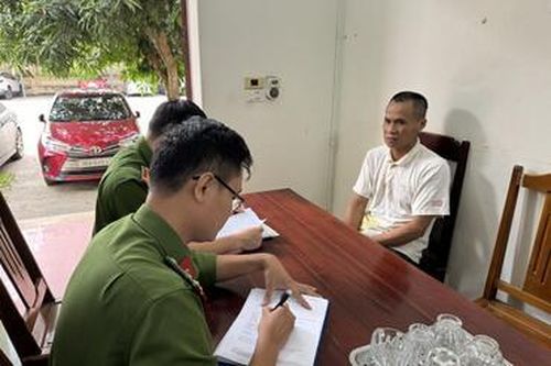 Bắt đối tượng 'ngáo rượu' chống lại Công an xã