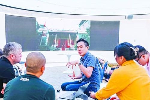 Người kéo quân trở về từ Google