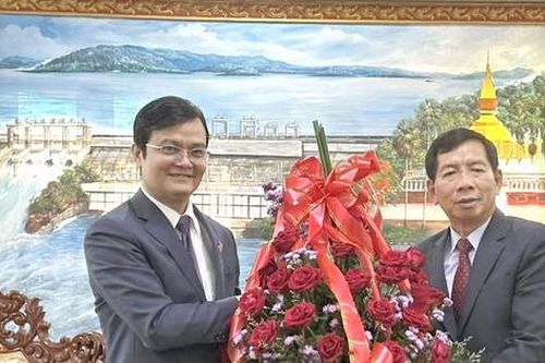 Hỗ trợ thanh niên Việt Nam - Lào khởi nghiệp làm giàu, phát triển đất nước