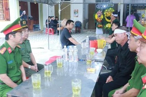 Thông tin mới vụ một công an viên bị đâm tử vong