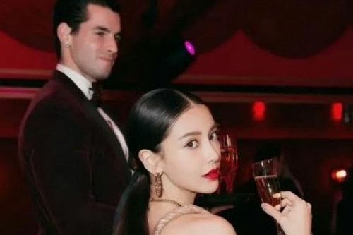 Angelababy bị 'cấm sóng' vì xem Lisa biểu diễn ở Crazy Horse