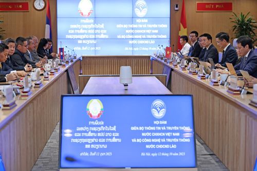 Lào muốn học kinh nghiệm tổ chức của Ủy ban quốc gia về chuyển đổi số Việt Nam