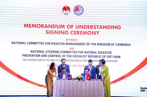 Việt Nam và Campuchia ký kết hợp tác về giảm nhẹ rủi ro thiên tai