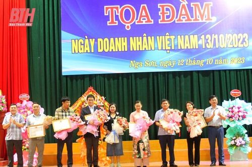 Nga Sơn tổ chức Tọa đàm Ngày Doanh nhân Việt Nam